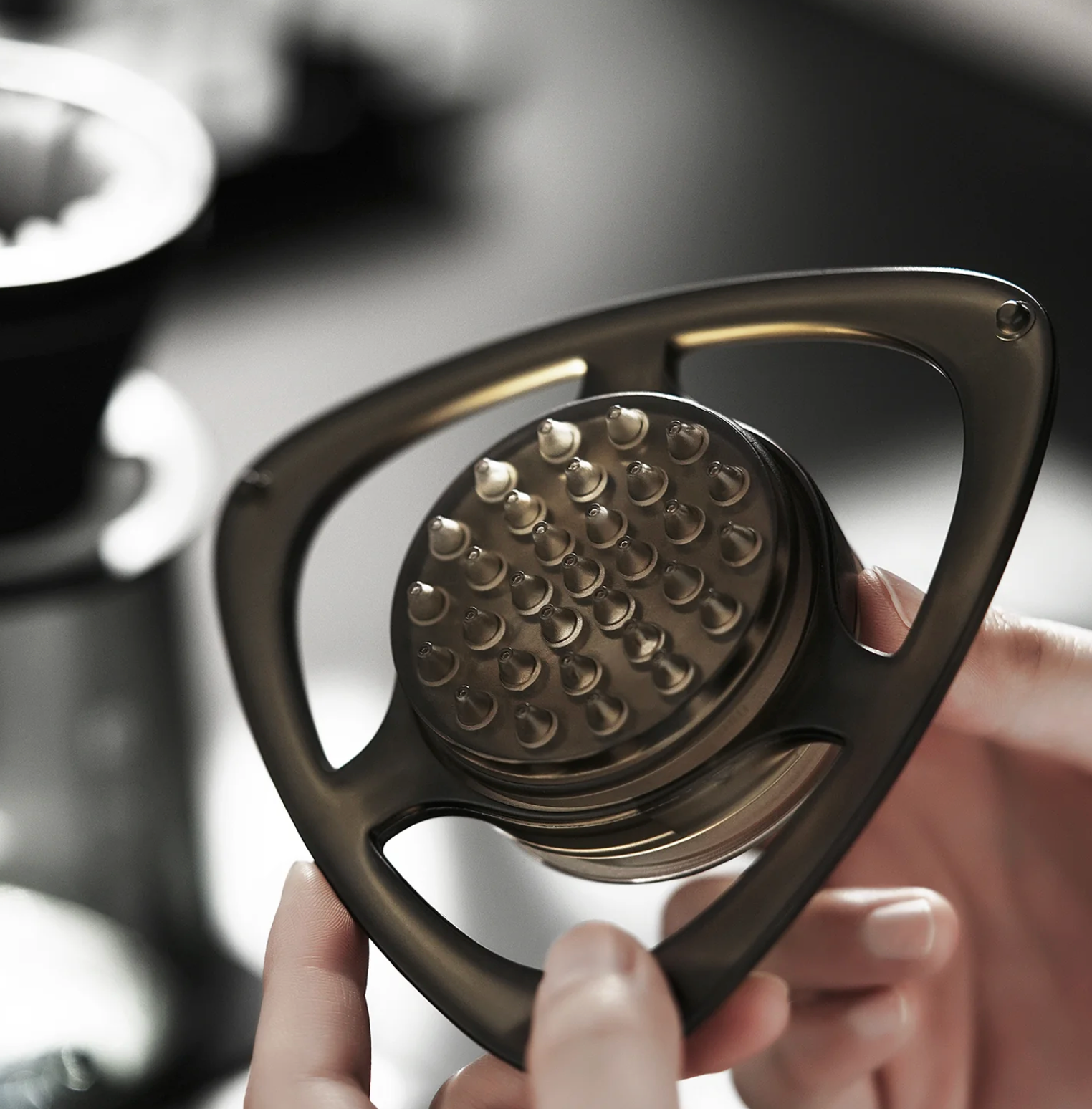 MHW-3BOMBER Rain Pour Over