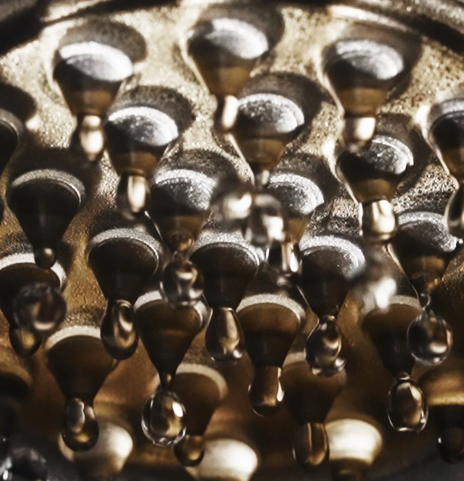 MHW-3BOMBER Rain Pour Over