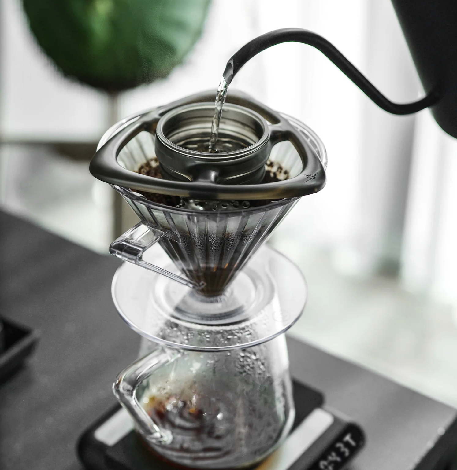 MHW-3BOMBER Rain Pour Over